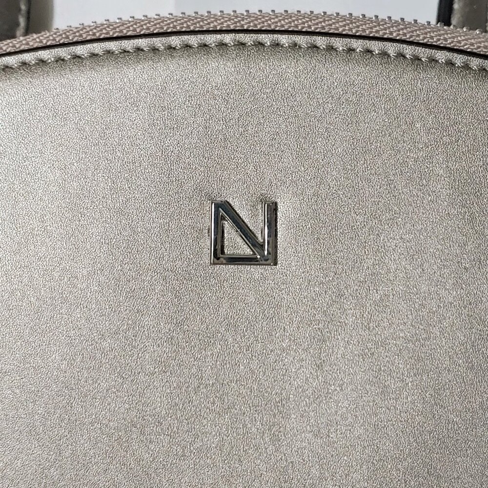 Lux and Nyx Fan Bag Convertible Crossbody Shoulder Bag Large version Silver Gray - Picture 8 of 12